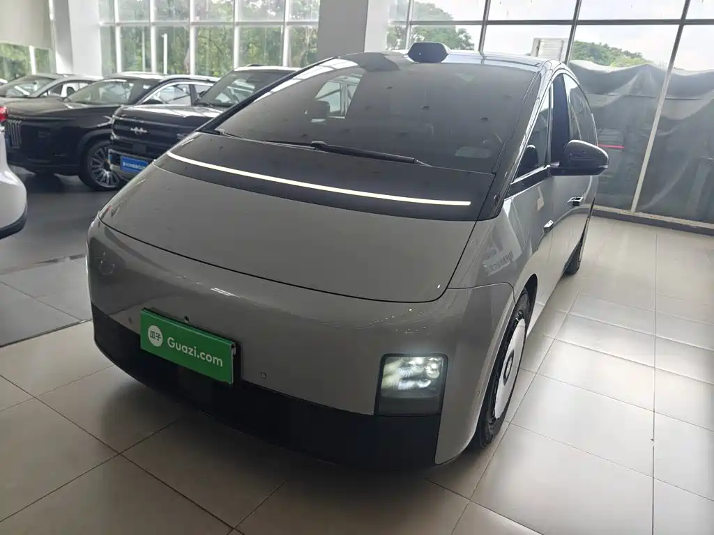 Li Auto Li MEGA