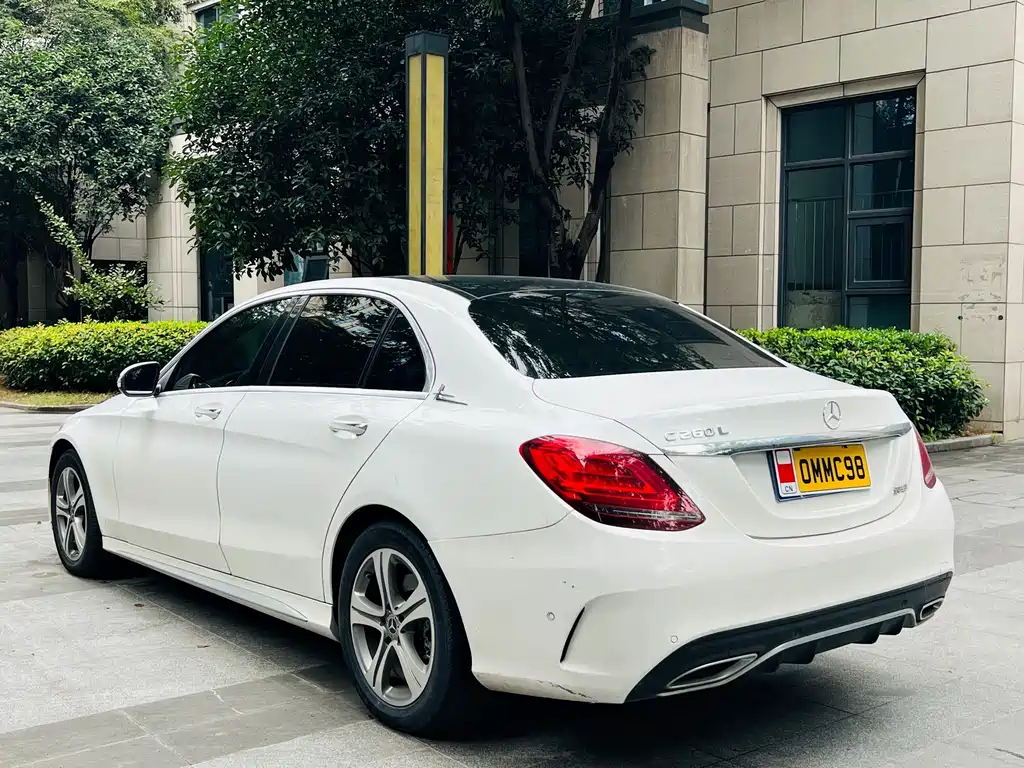 Mercedes-Benz C-Class — миниатюра 15