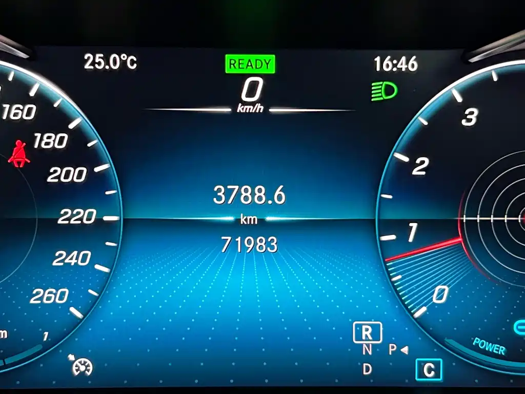 Mercedes-Benz C-Class — миниатюра 7