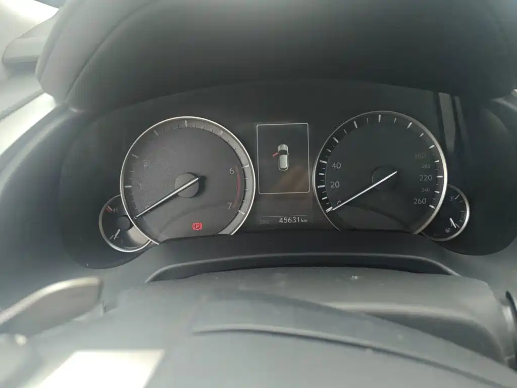 Lexus RX — миниатюра 8