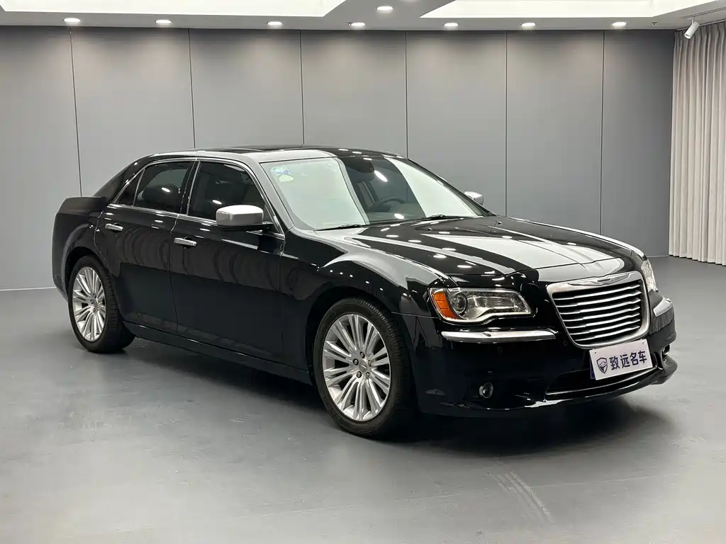 Chrysler 300C — миниатюра 3