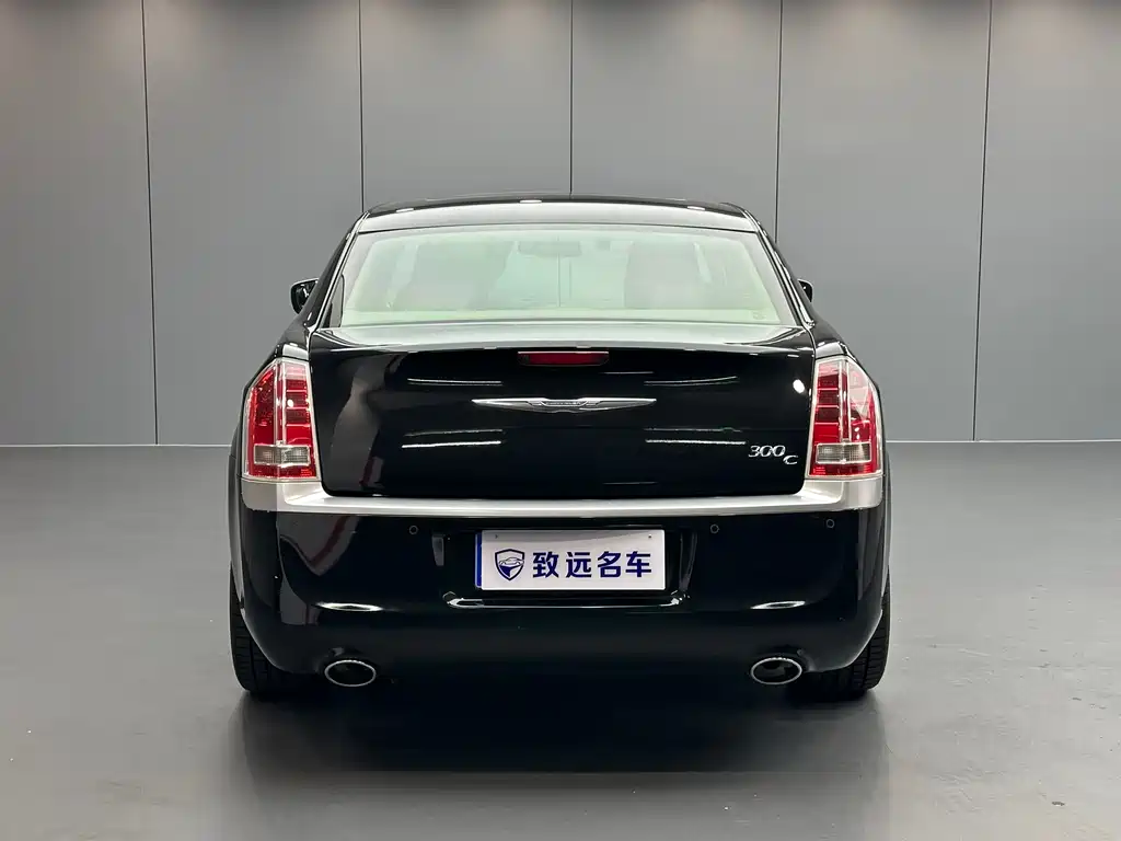 Chrysler 300C — миниатюра 5