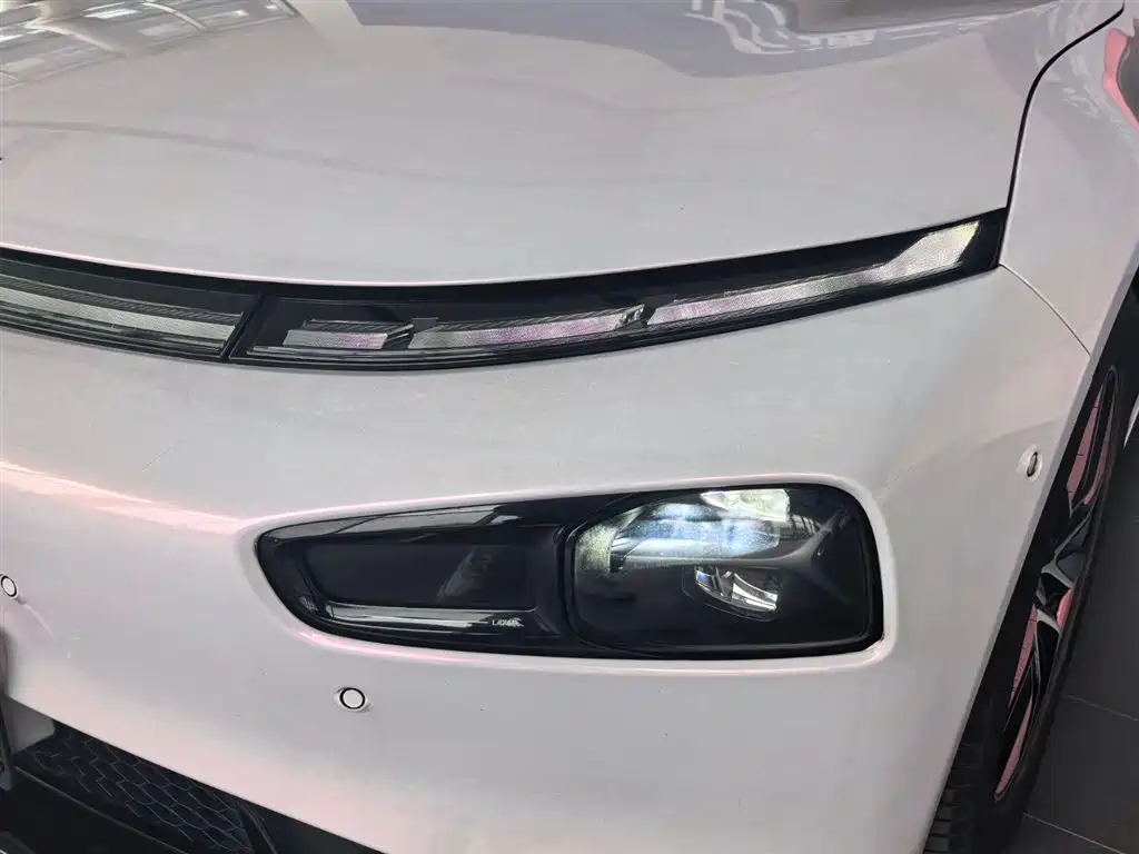 XPeng P7 — миниатюра 4