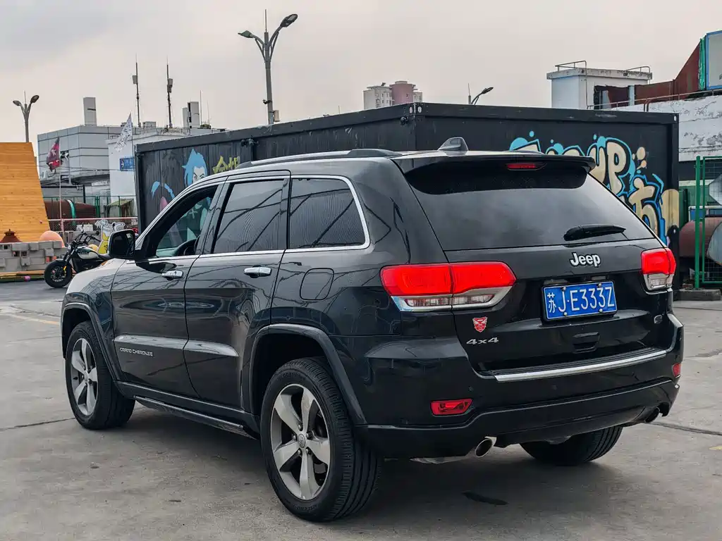 Jeep Grand Cherokee (Import) — миниатюра 7