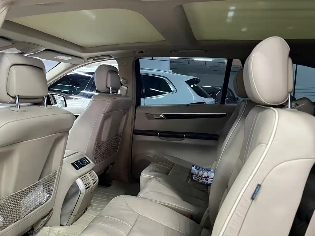 Mercedes-Benz R-Class — миниатюра 6