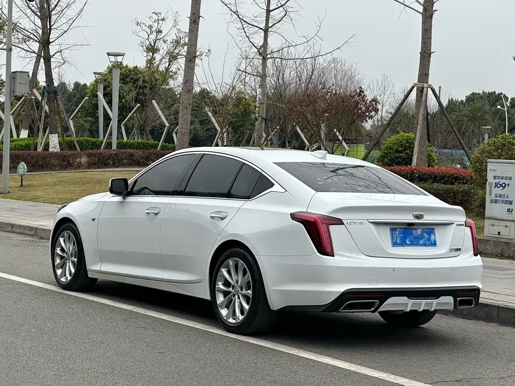 CADILLAC CT5