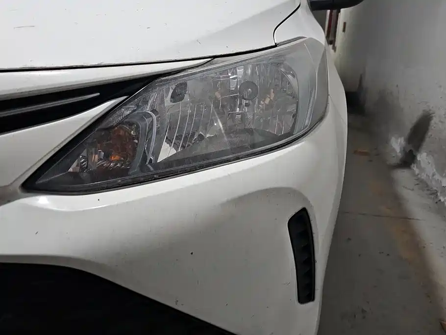Toyota Vios FS — миниатюра 5