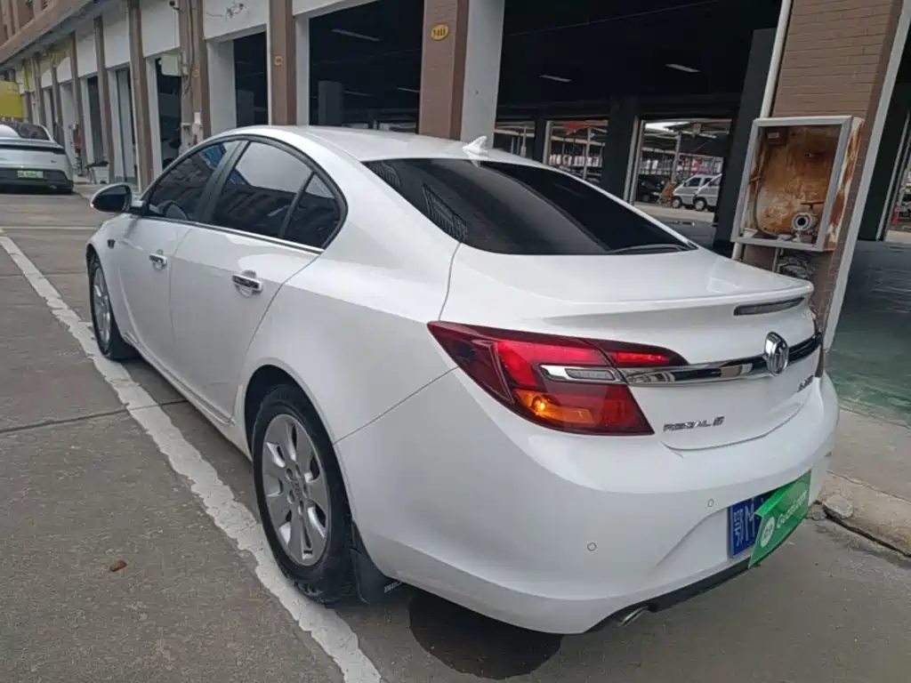 Buick Regal — миниатюра 5