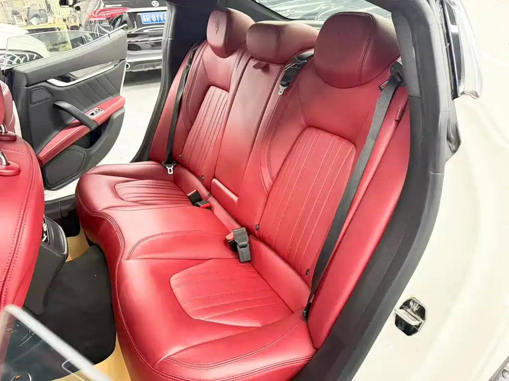 Maserati Ghibli — миниатюра 12