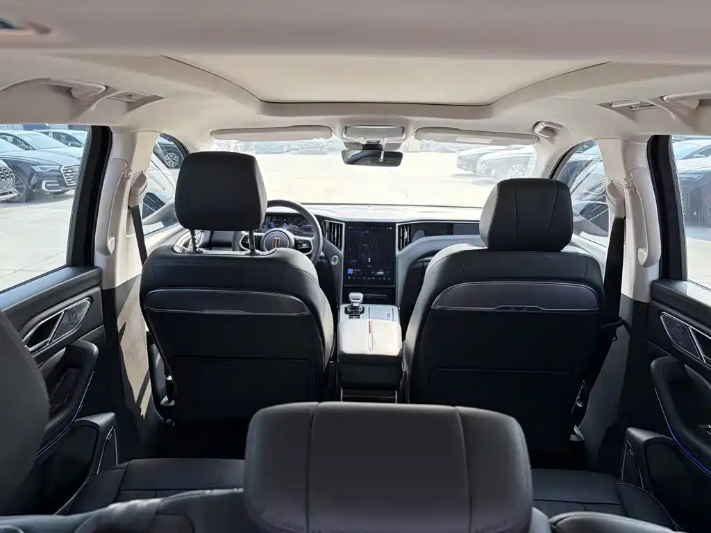 Hongqi Hongqi HS7 PHEV — миниатюра 16