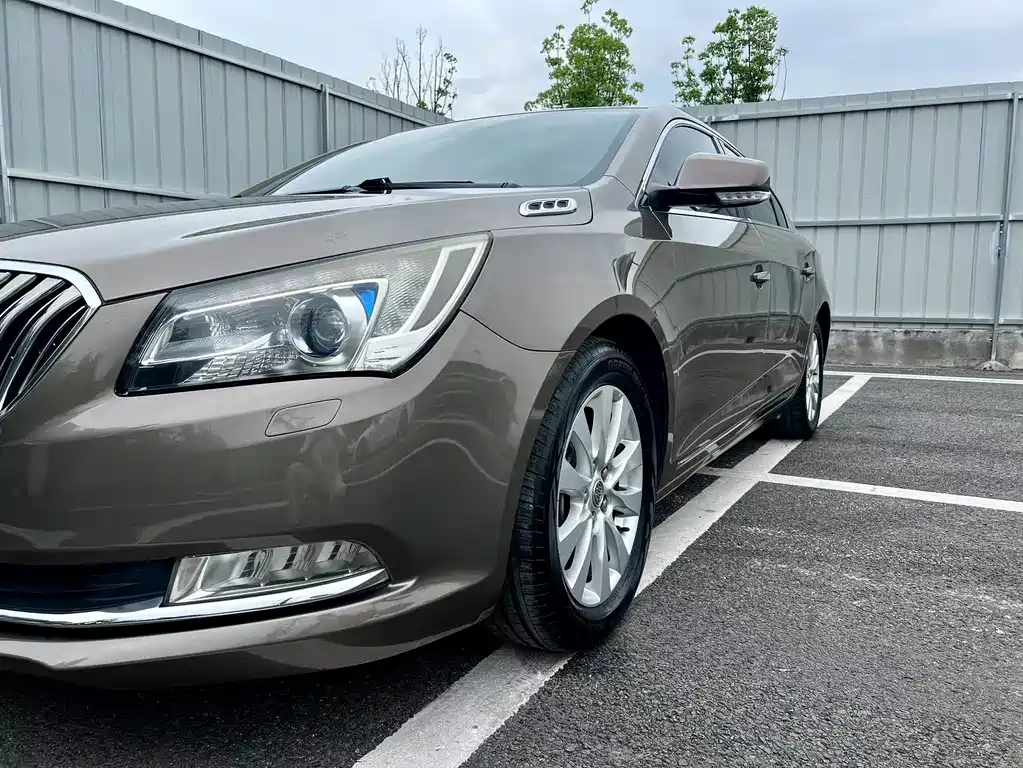 Buick LaCrosse — миниатюра 7