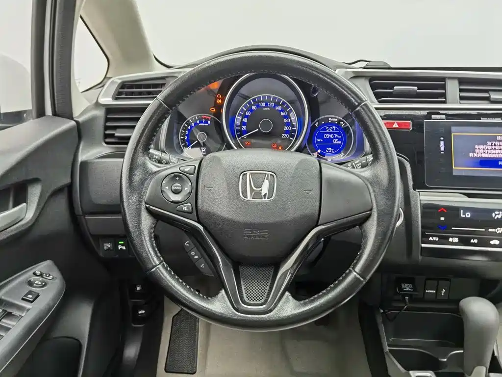 Honda Fit — миниатюра 11