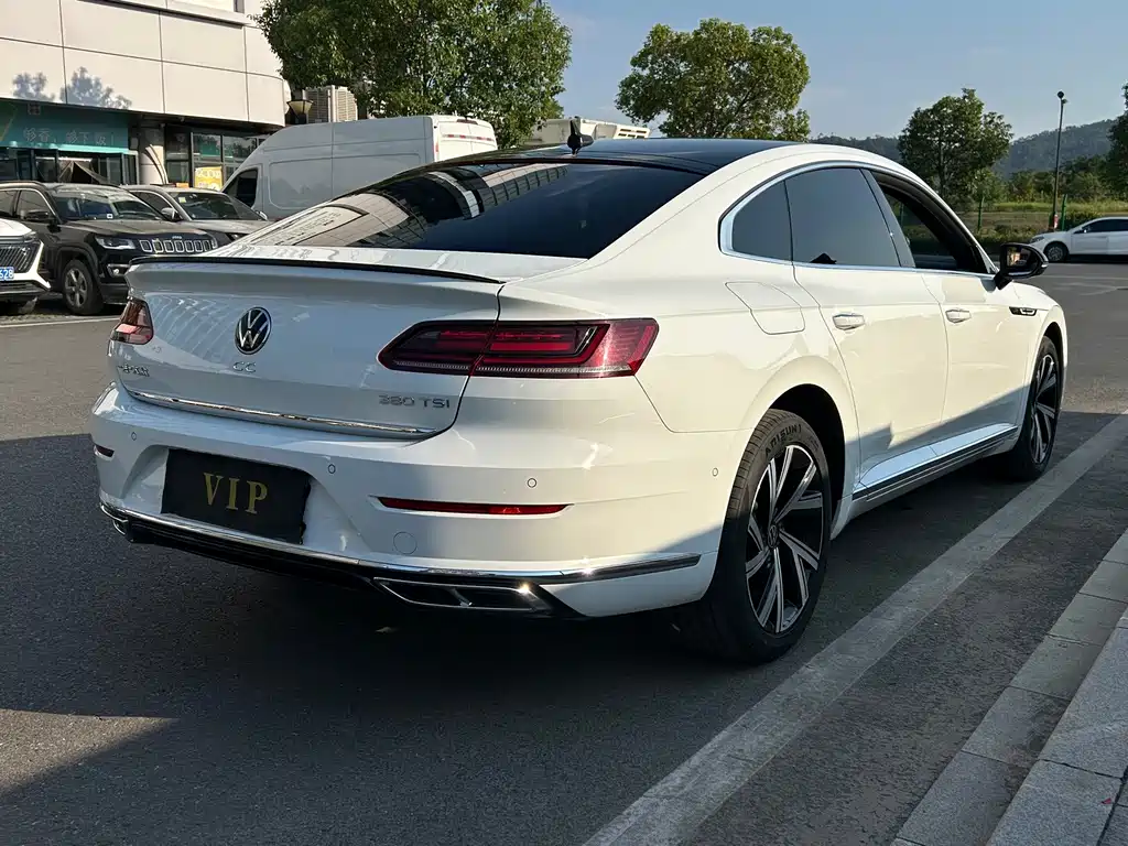 Volkswagen CC — миниатюра 9