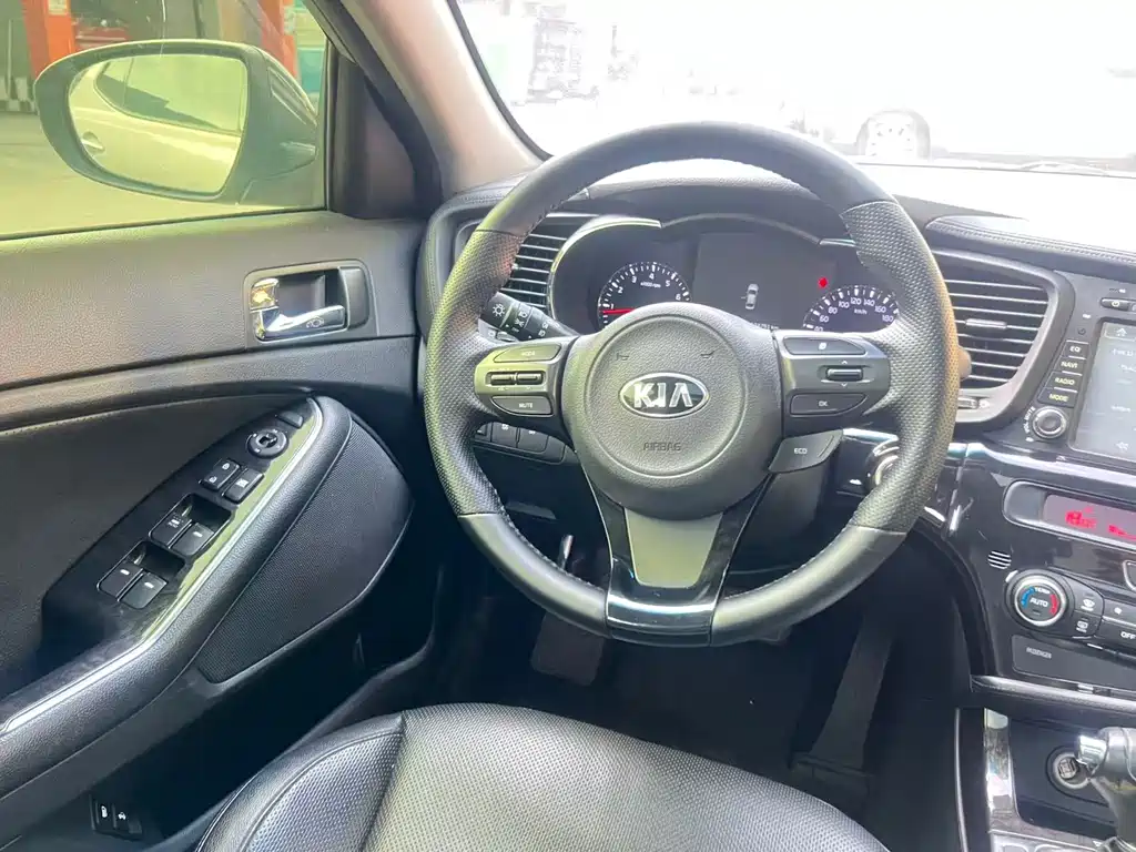 Kia K5 — миниатюра 18