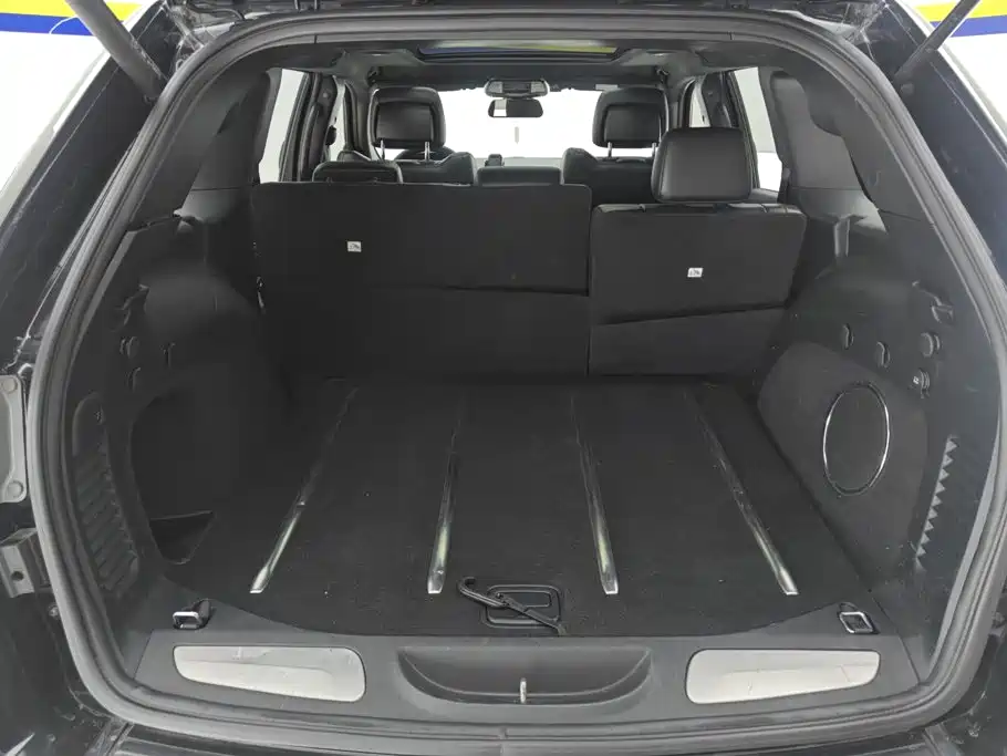 Jeep Grand Cherokee (Import) — миниатюра 4