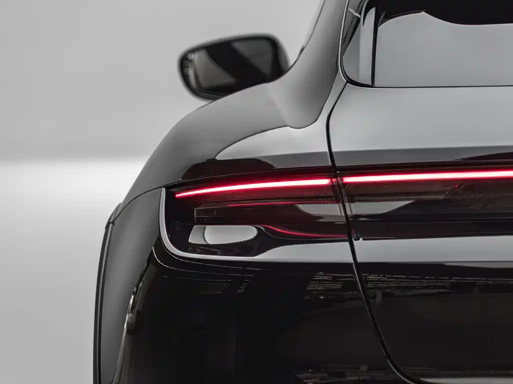Porsche Taycan — миниатюра 9