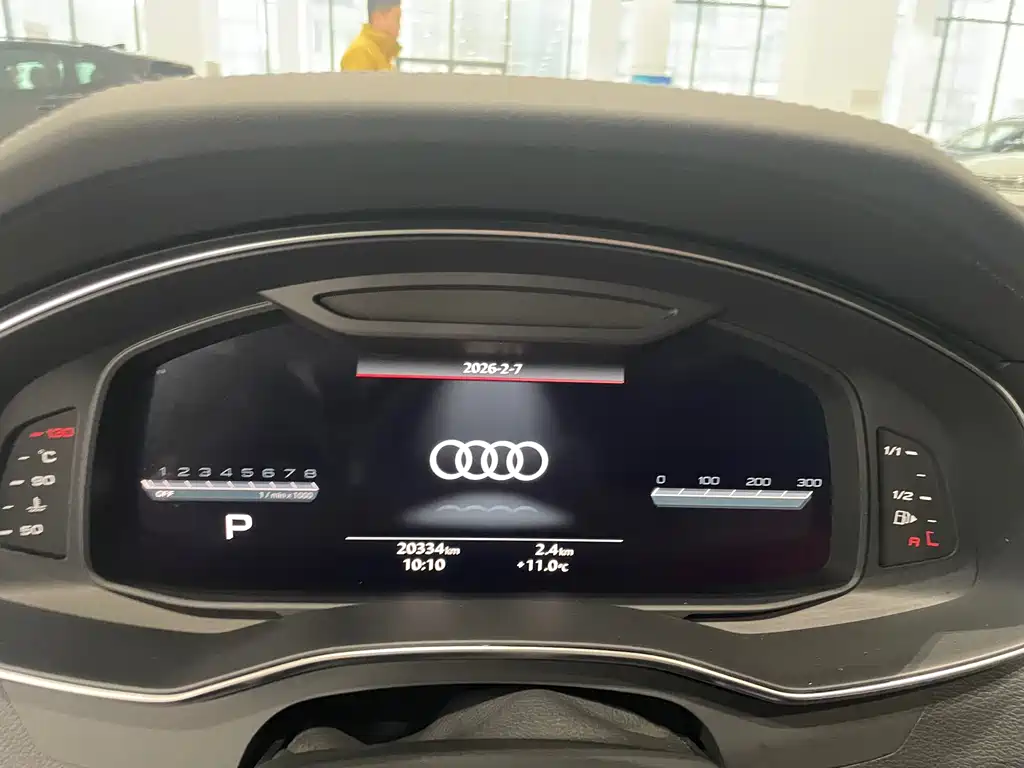 AUDI A7L