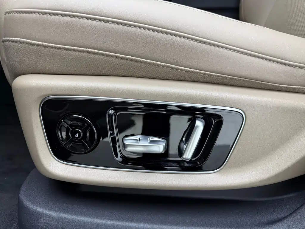 Li Auto Li L9 — миниатюра 25