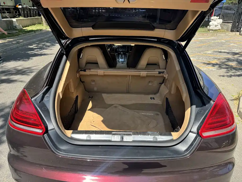 Porsche Panamera 2014 Panamera 4 3.0T