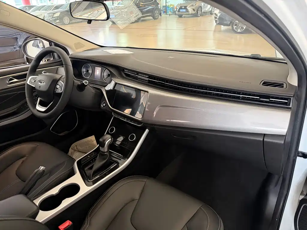 Chery Arrizo 5 — миниатюра 25