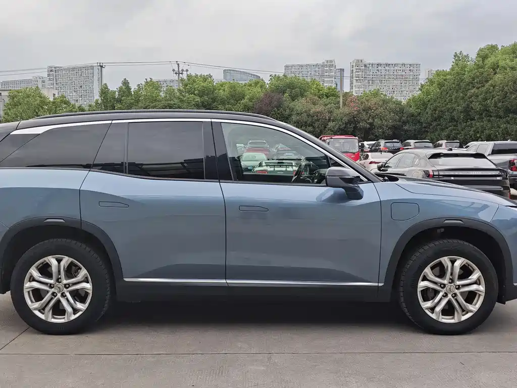 NIO ES8 — миниатюра 12