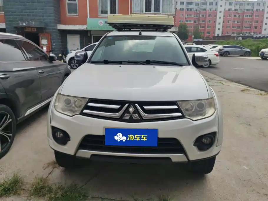 Mitsubishi Pajero Sport — миниатюра 2