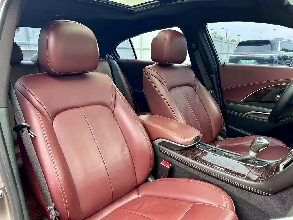 Buick LaCrosse — миниатюра 17