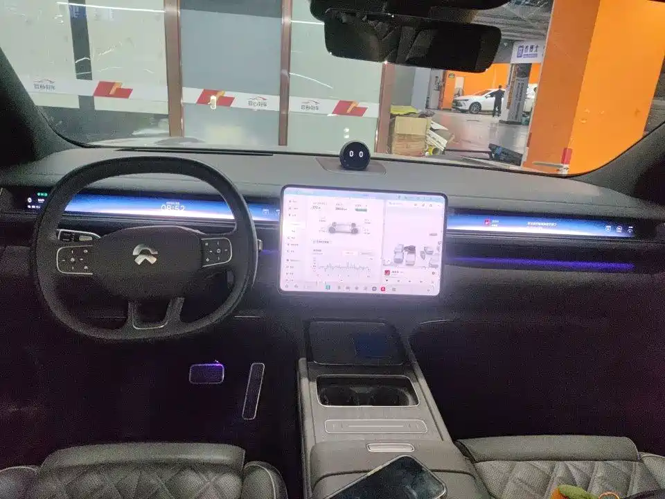 NIO ES8 — миниатюра 6