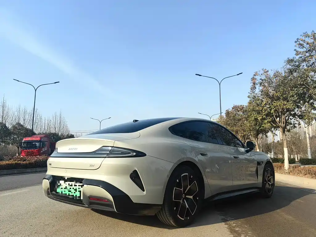 XIAOMI CAR XIAOMI SU7