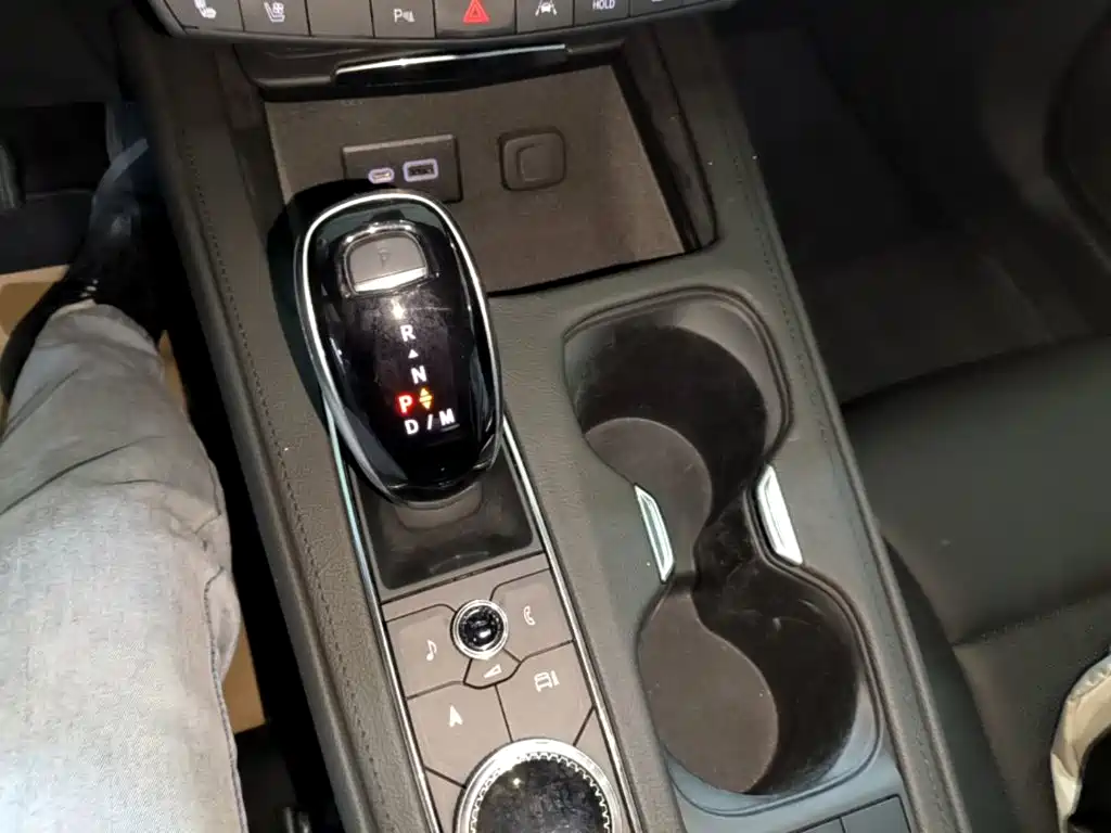 Cadillac XT4 — миниатюра 14