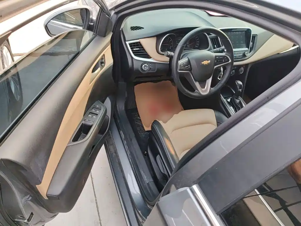 Chevrolet Monza — миниатюра 16