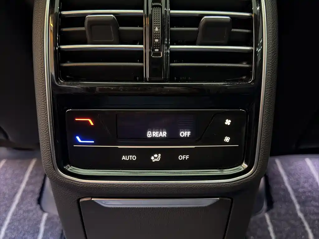 Volkswagen Magotan — миниатюра 5