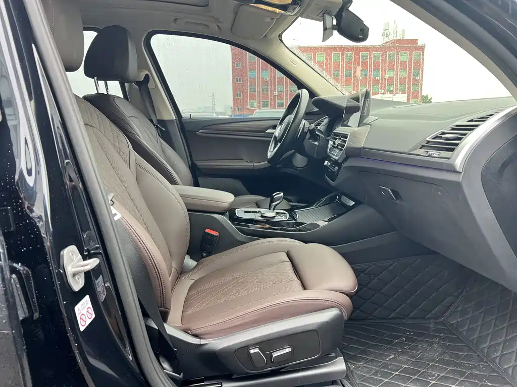 BMW X3 — миниатюра 10