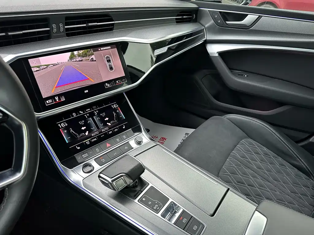 Audi A7L — миниатюра 13