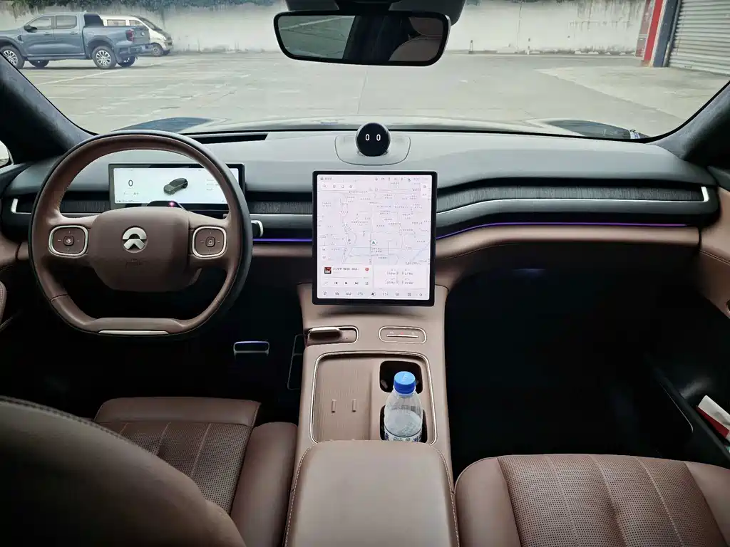 NIO ES8 2023 75kWh