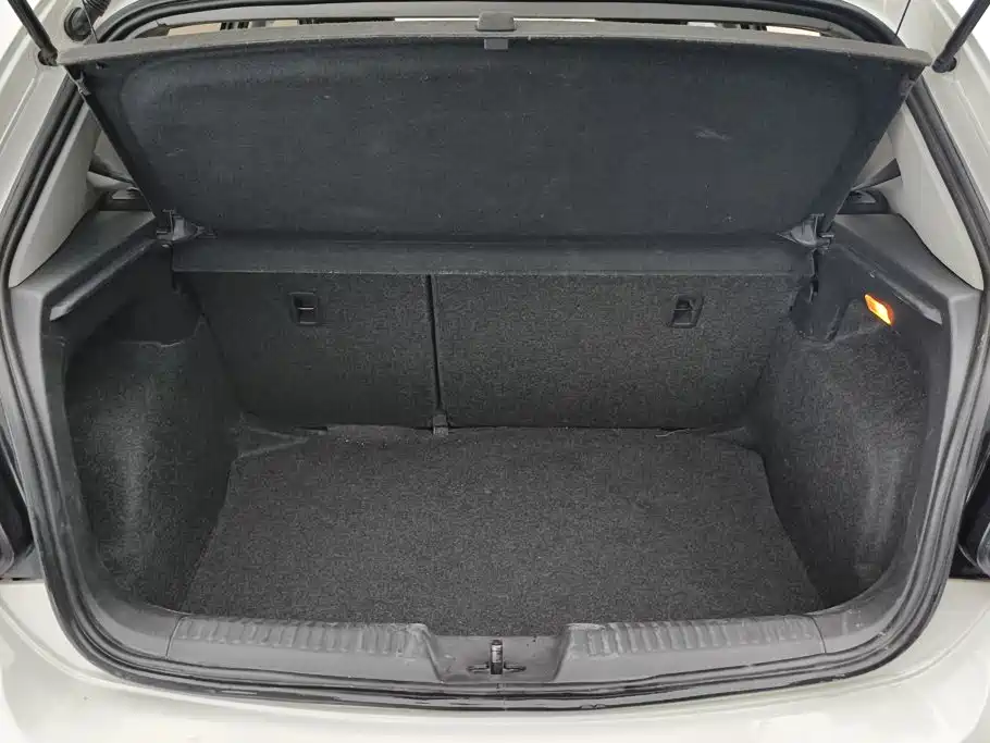 Volkswagen Polo — миниатюра 4