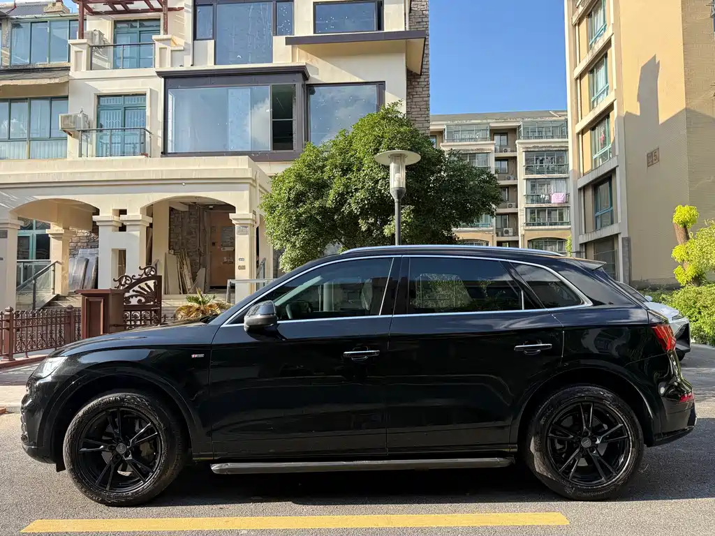 Audi Q5L — миниатюра 3