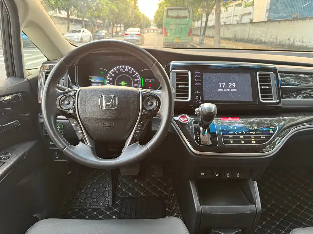 Honda Elysion — миниатюра 7
