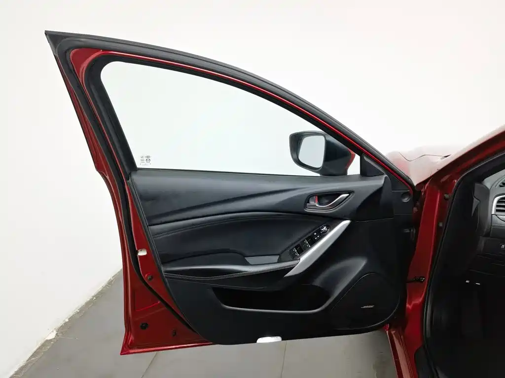 Mazda Atenza — миниатюра 8