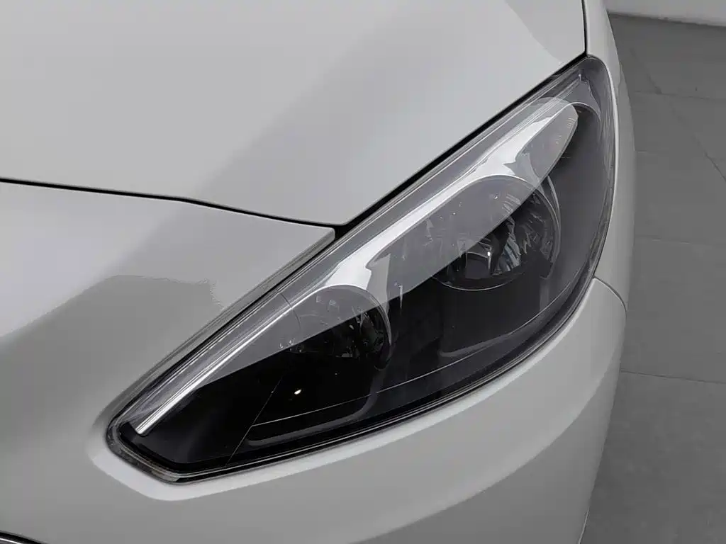 Peugeot 308 — миниатюра 7