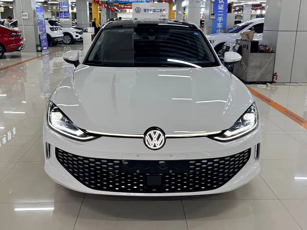 VOLKSWAGEN LINGDU