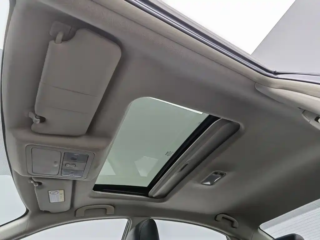 Nissan Sylphy — миниатюра 14