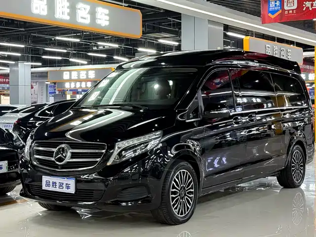 MERCEDES-BENZ V CLASS