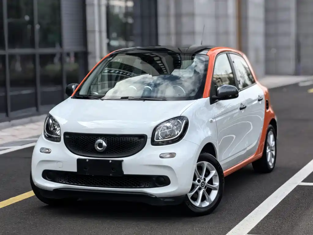 SMART FORFOUR