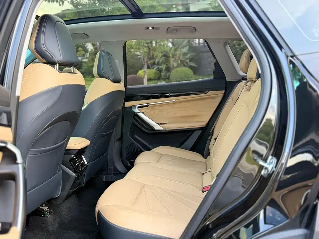 GEELY AUTOMOBILE BOYUE L