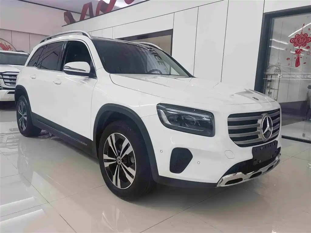 MERCEDES-BENZ GLB