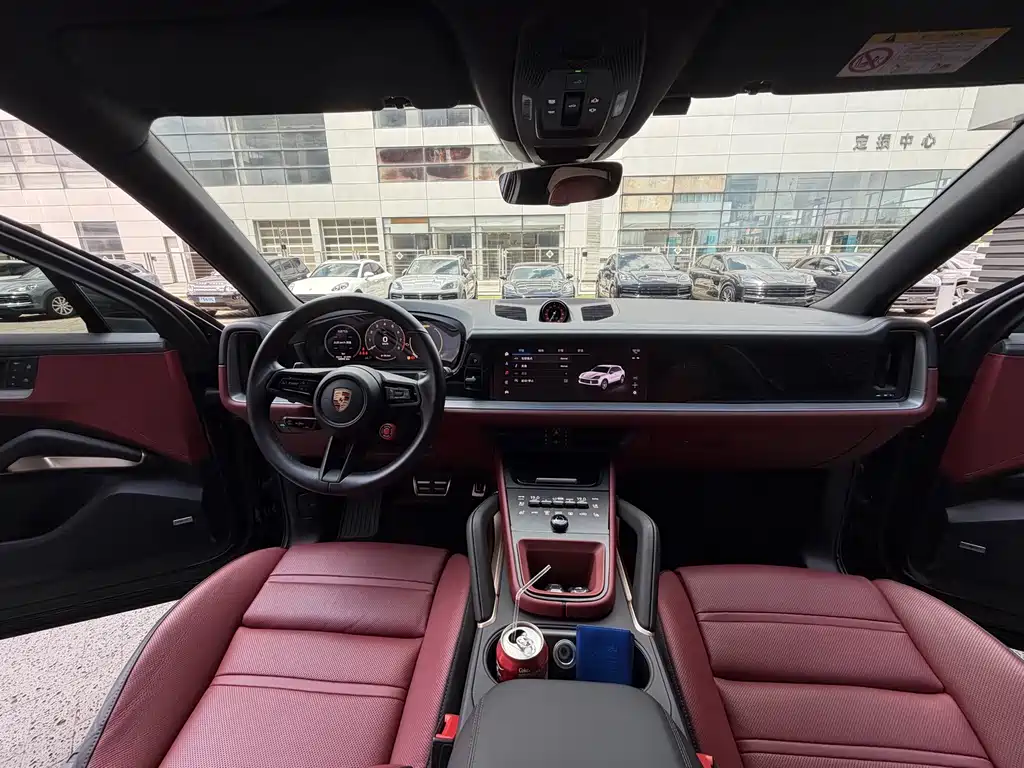 Porsche Cayenne — миниатюра 8