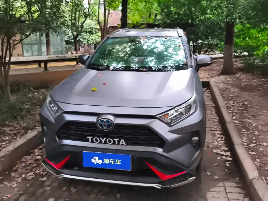 Toyota RAV4 — миниатюра 2