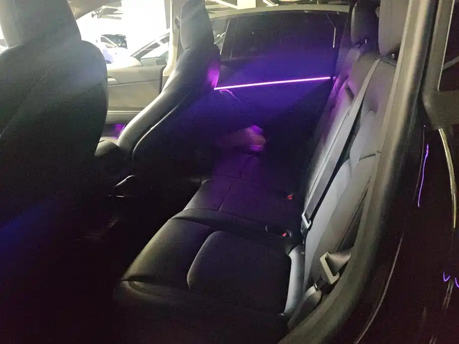 Tesla Model Y — миниатюра 11