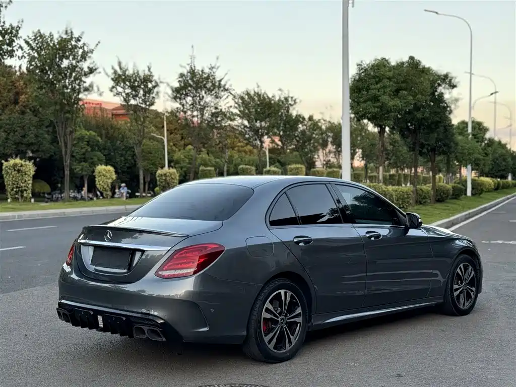 Mercedes-Benz C-Class — миниатюра 14